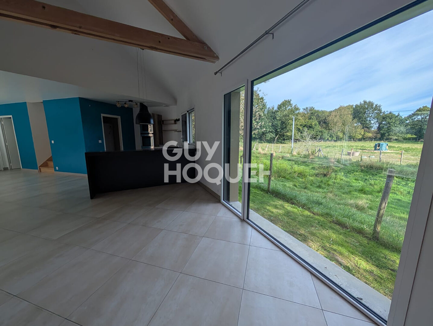 Maison récente en quartier résidentiel prisé