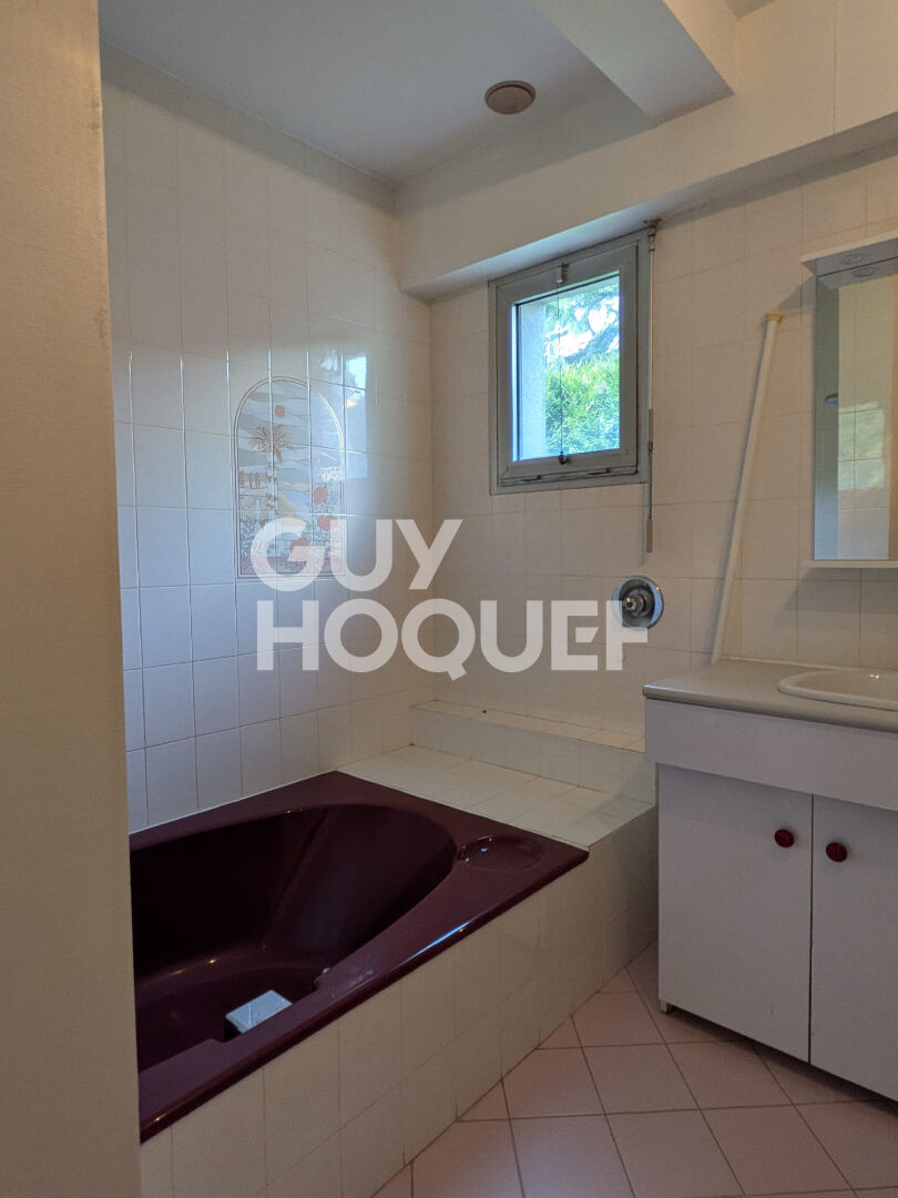 UN POTENTIEL RARE AU COEUR DE  DINAN - LEHON - JARDIN  1200m2