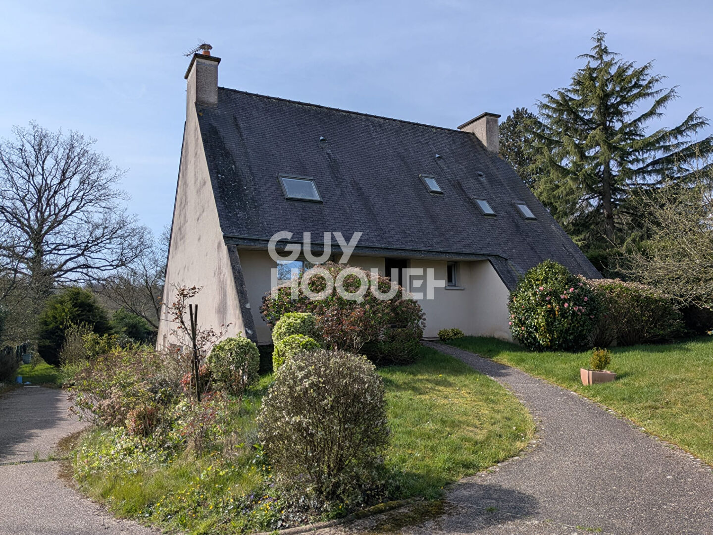 UN POTENTIEL RARE AU COEUR DE  DINAN - LEHON - JARDIN  1200m2