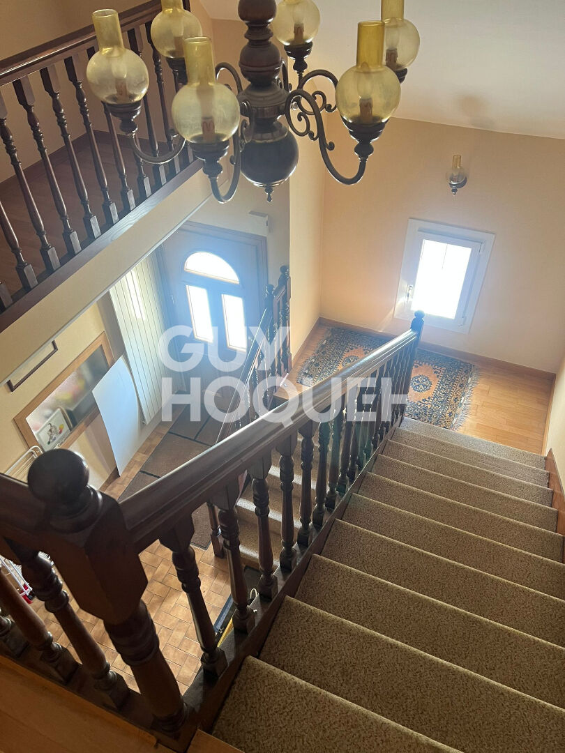 Maison Lanvallay 8 pièce(s) 283 m2