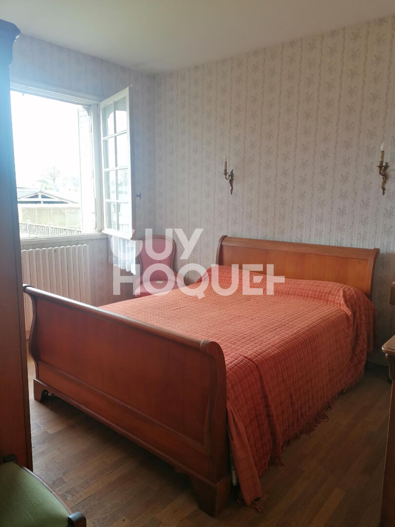 Maison  5 pièce(s) 112 m2, proche Lanvallay