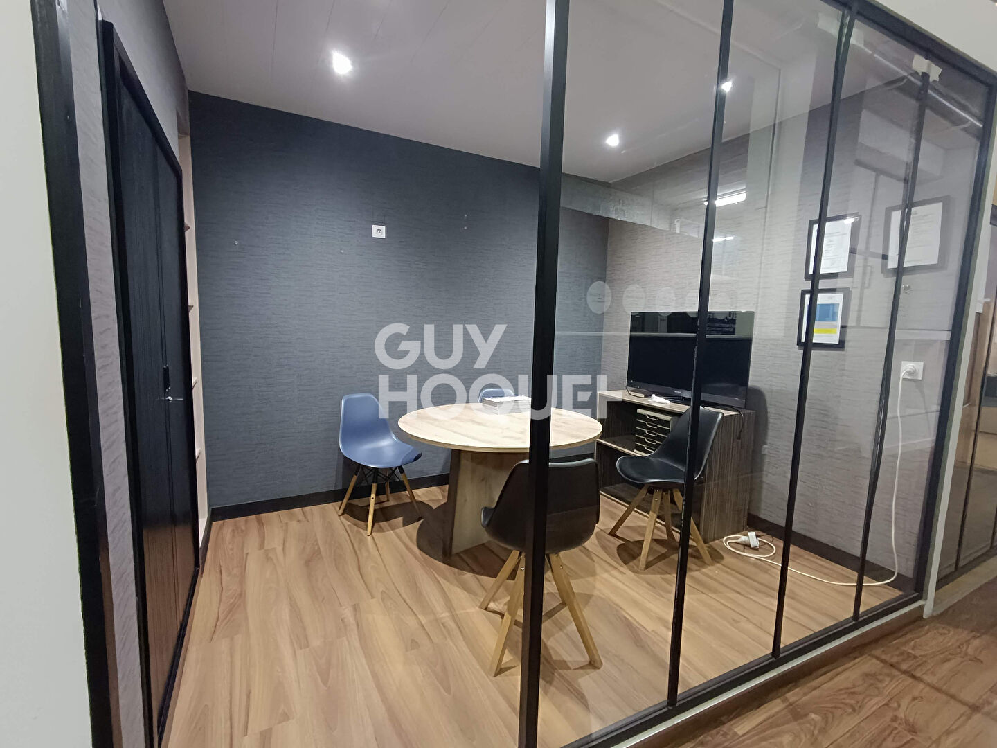 Local commercial  / bureaux  320 m2