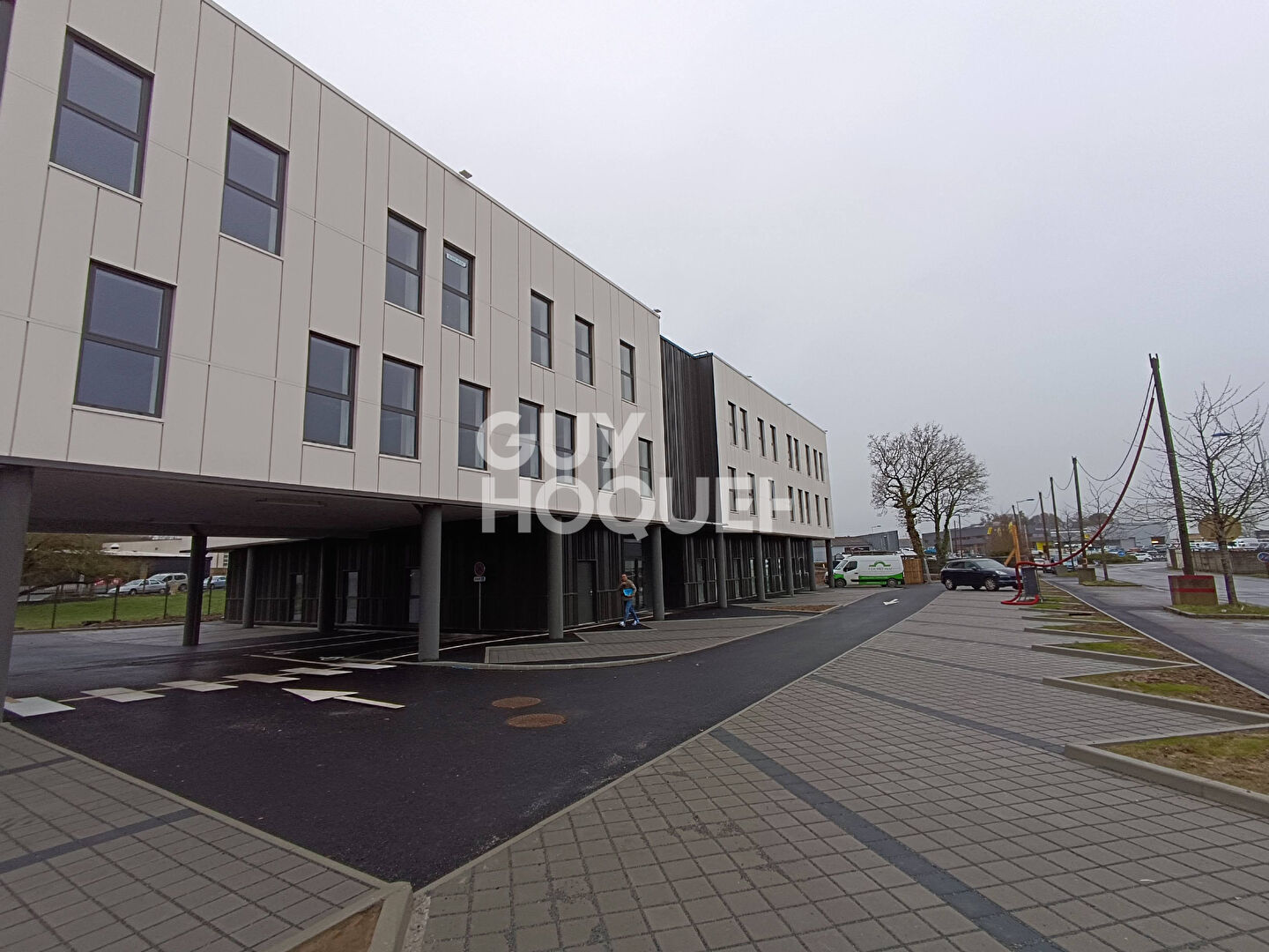 Bureaux /locaux professionnels Quevert