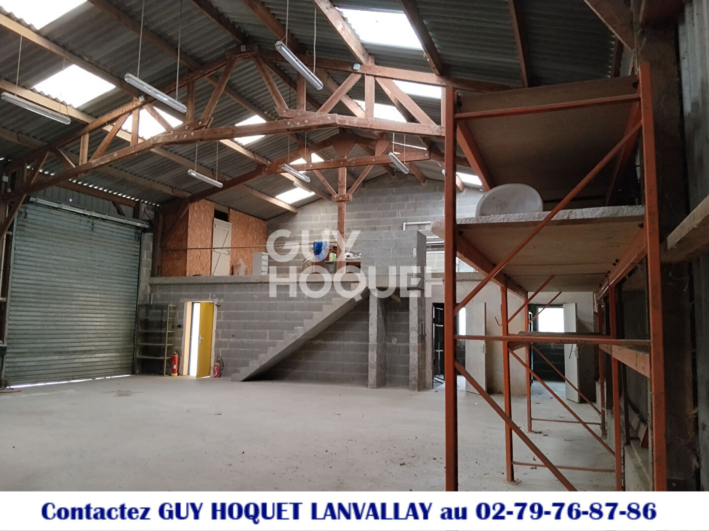 Entrepôt / local industriel  250 m2