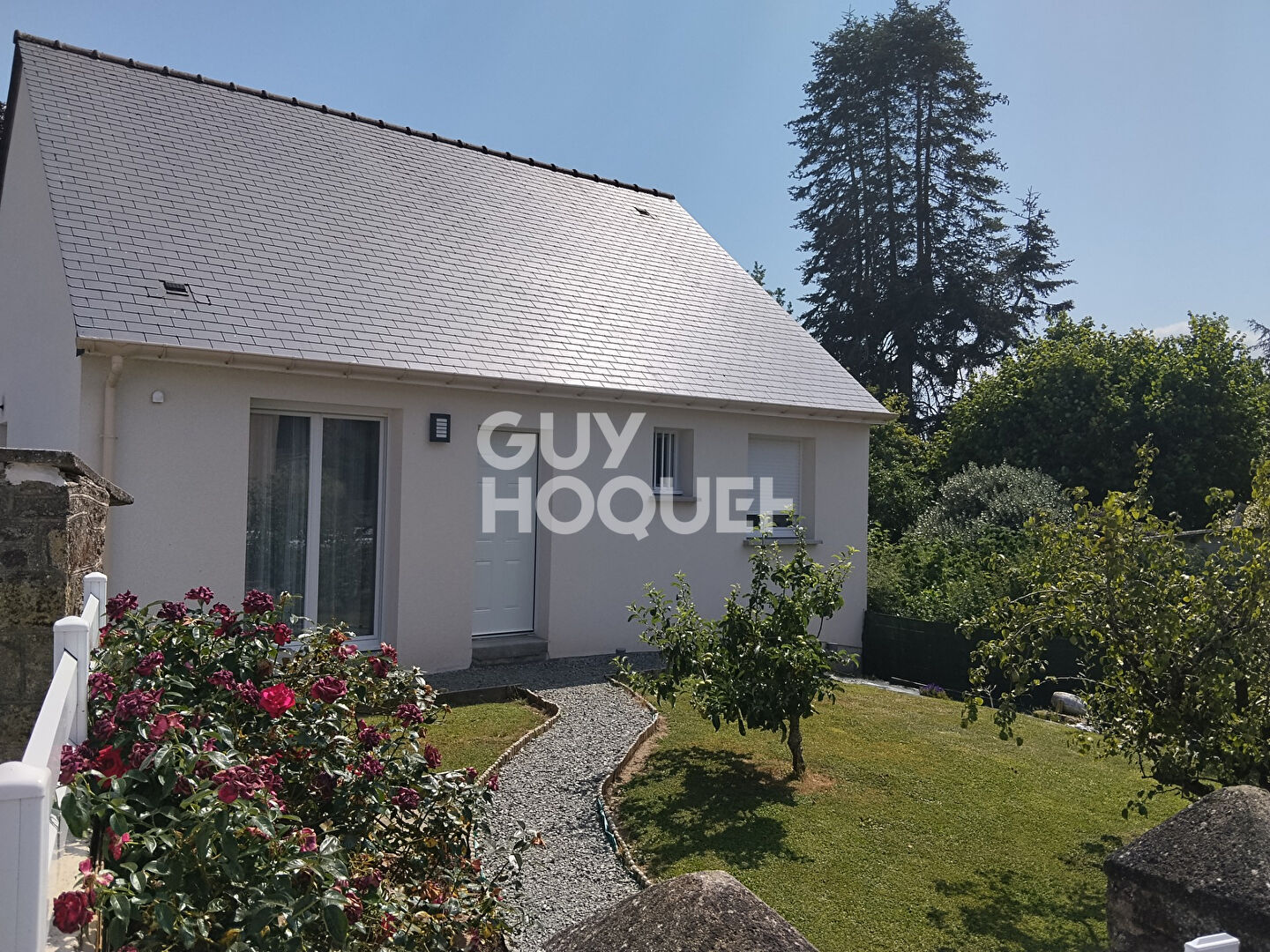 Maison contemporaine de PLAIN PIED  d'environ 70 m²  22100 LANVALLAY