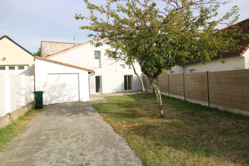À louer, maison d'environ 65 m², 3 pièces à LA BAULE ESCOUBLAC (44500).