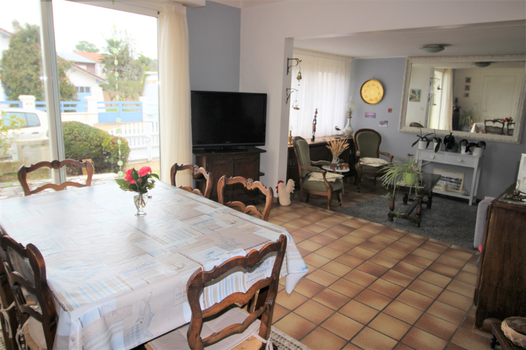 LA BAULE "GRAND CLOS"  Maison de plain pied avec studio attenant