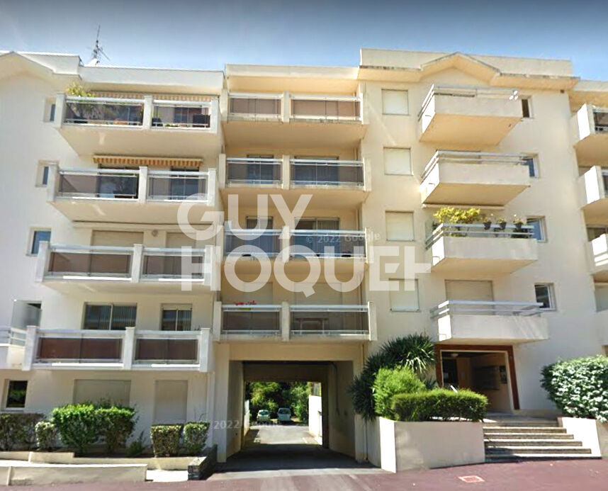 GARAGE FERME AVENUE LAJARRIGE, LA BAULE