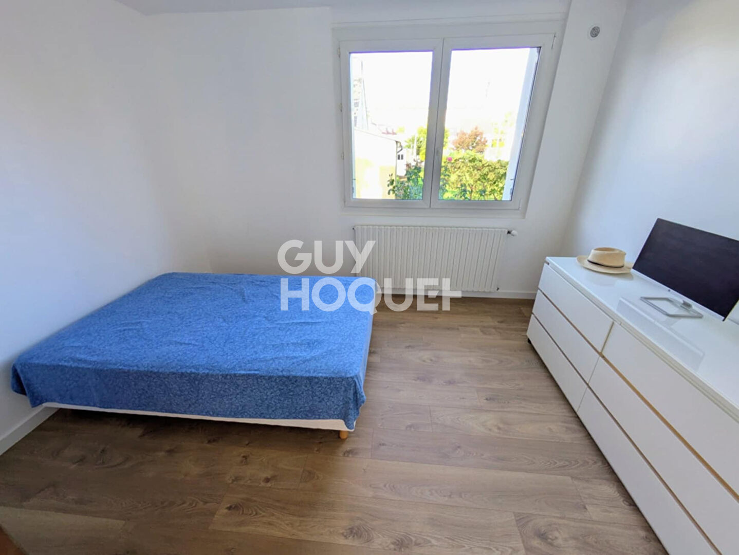 Maison rénovée plain pied - 2 chambres - jardin - garage