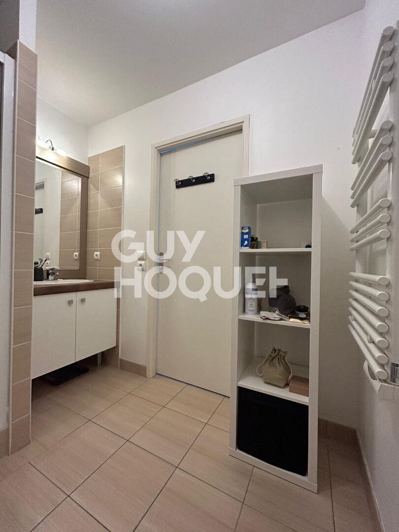 Saint-Herblain Bourg - appartement T2 lumineux avec balcon, parking et gardien