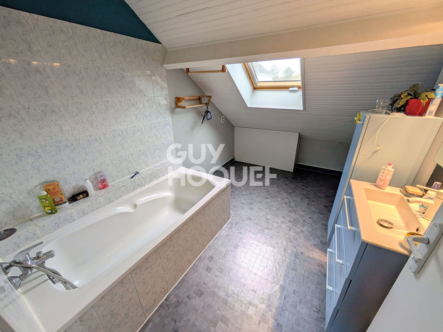 Maison 87 m² bon état proche Super U