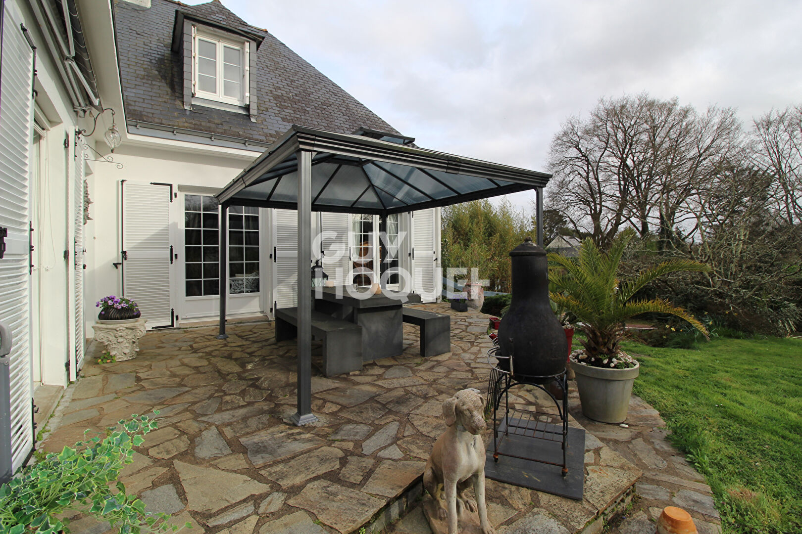 Sautron - Maison familiale 4 chambres avec sous-sol et très beau jardin arboré