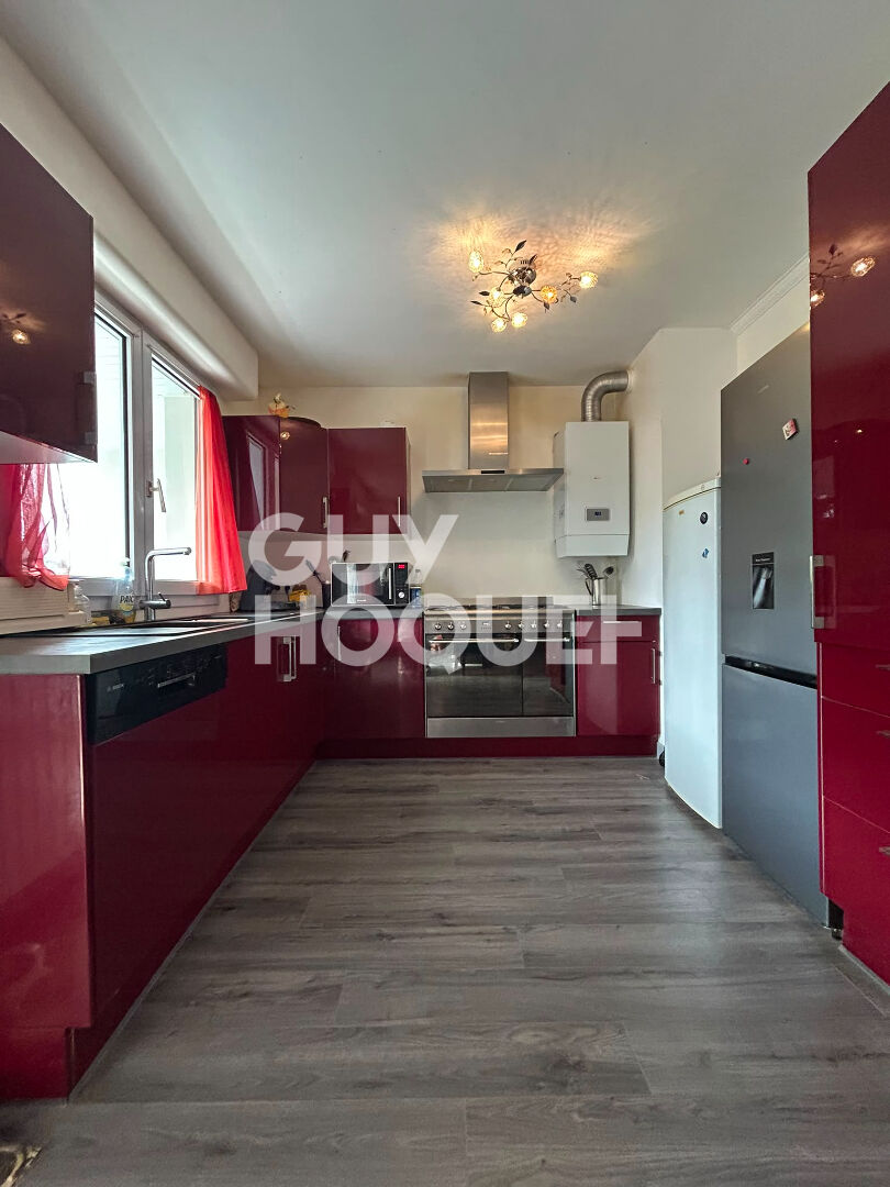 Grand appartement T2 avec balcon, cave et parking ? Saint-Nazaire