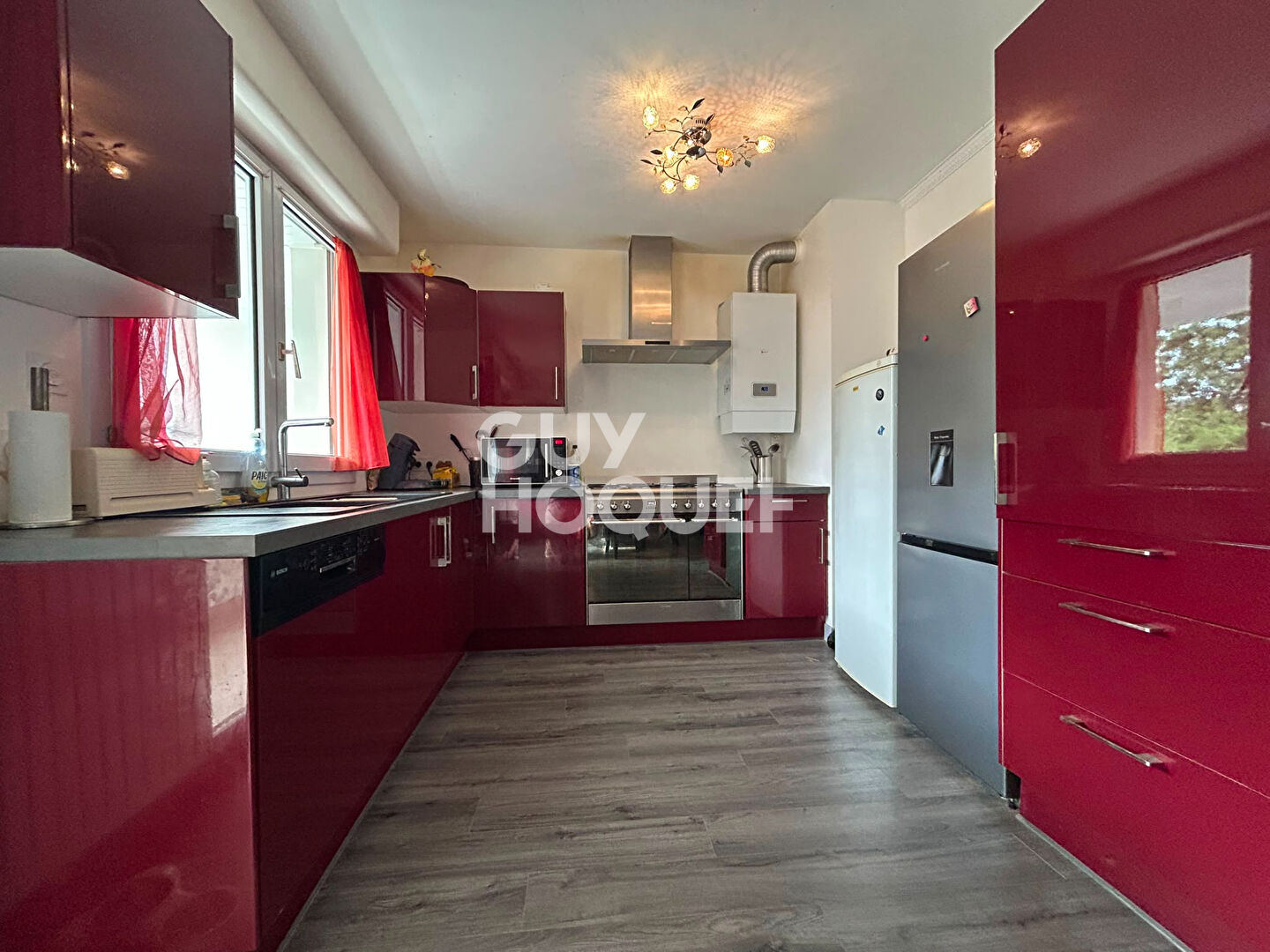 Grand appartement T2 avec balcon, cave et parking ? Saint-Nazaire