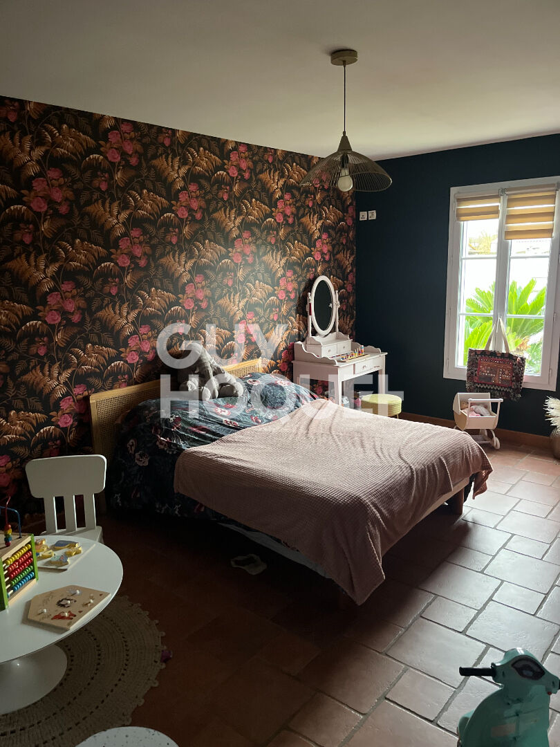 VENTE : maison F10 (287 m²) à CHARRON