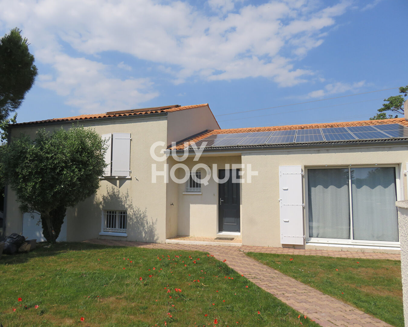LOCATION : maison T4 (113 m²) à SAINTE SOULLE