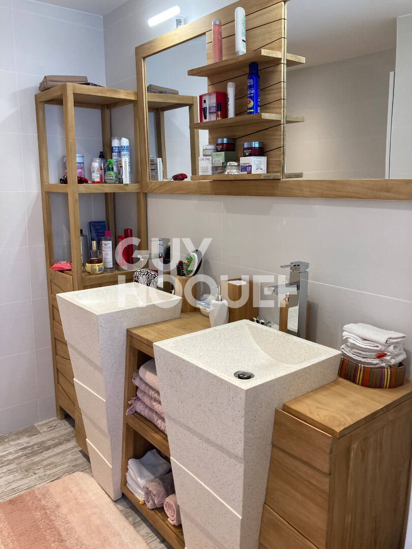 À Vendre : Maison Entièrement Rénovée à Saint Laurent De La Prée, Proche de Fouras (17)
