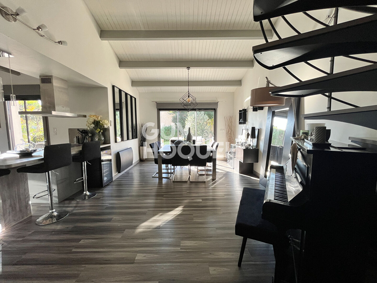 VENTE : maison de 5 pièces (145 m²) à SAINTE SOULLE