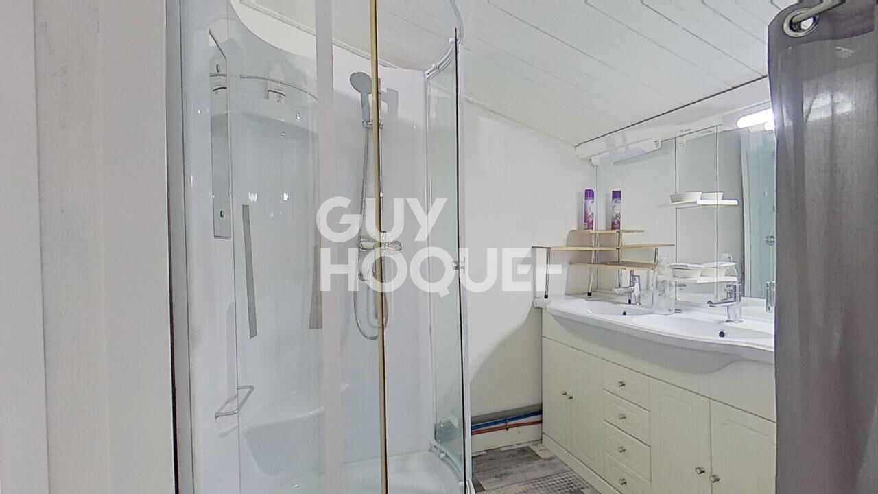 Maison de 5 pièces (135 m²) en vente à LA RONDE