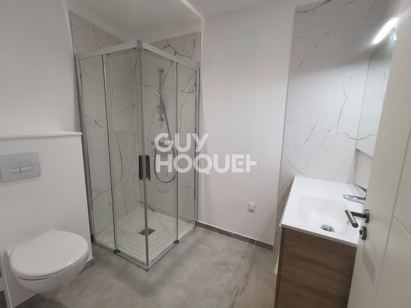 VENTE d'une maison de 5 pièces (153 m²) à CLAVETTE