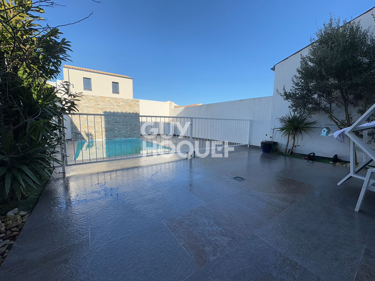 Maison neuve Saint Xandre 5 pièce(s) 114 m2 avec piscine