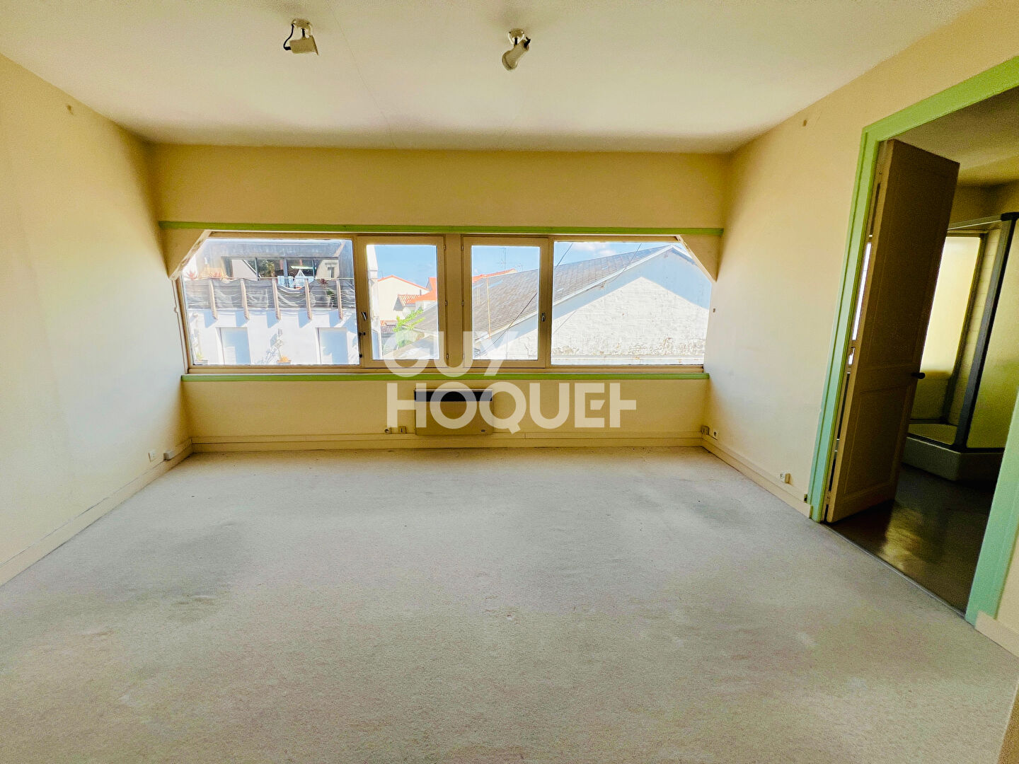 Maison à vendre à LA ROCHELLE - 9 pièces