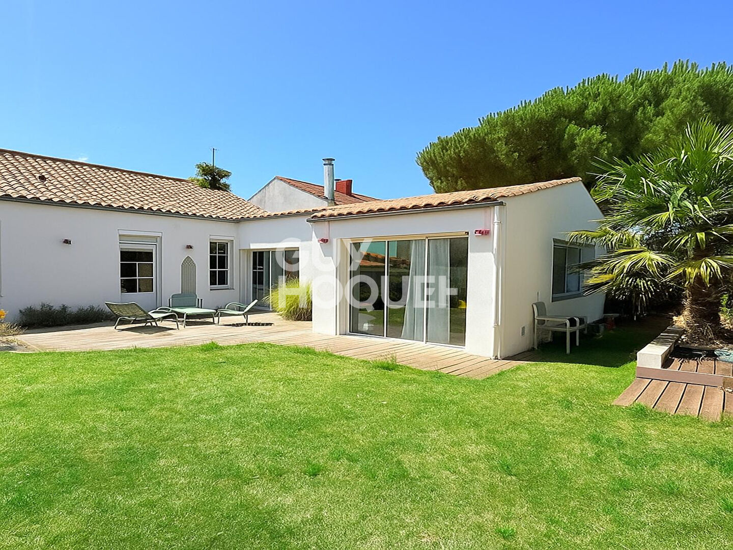 Maison à vendre à Lagord - 4 pièces, 3 chambres, très bon état
