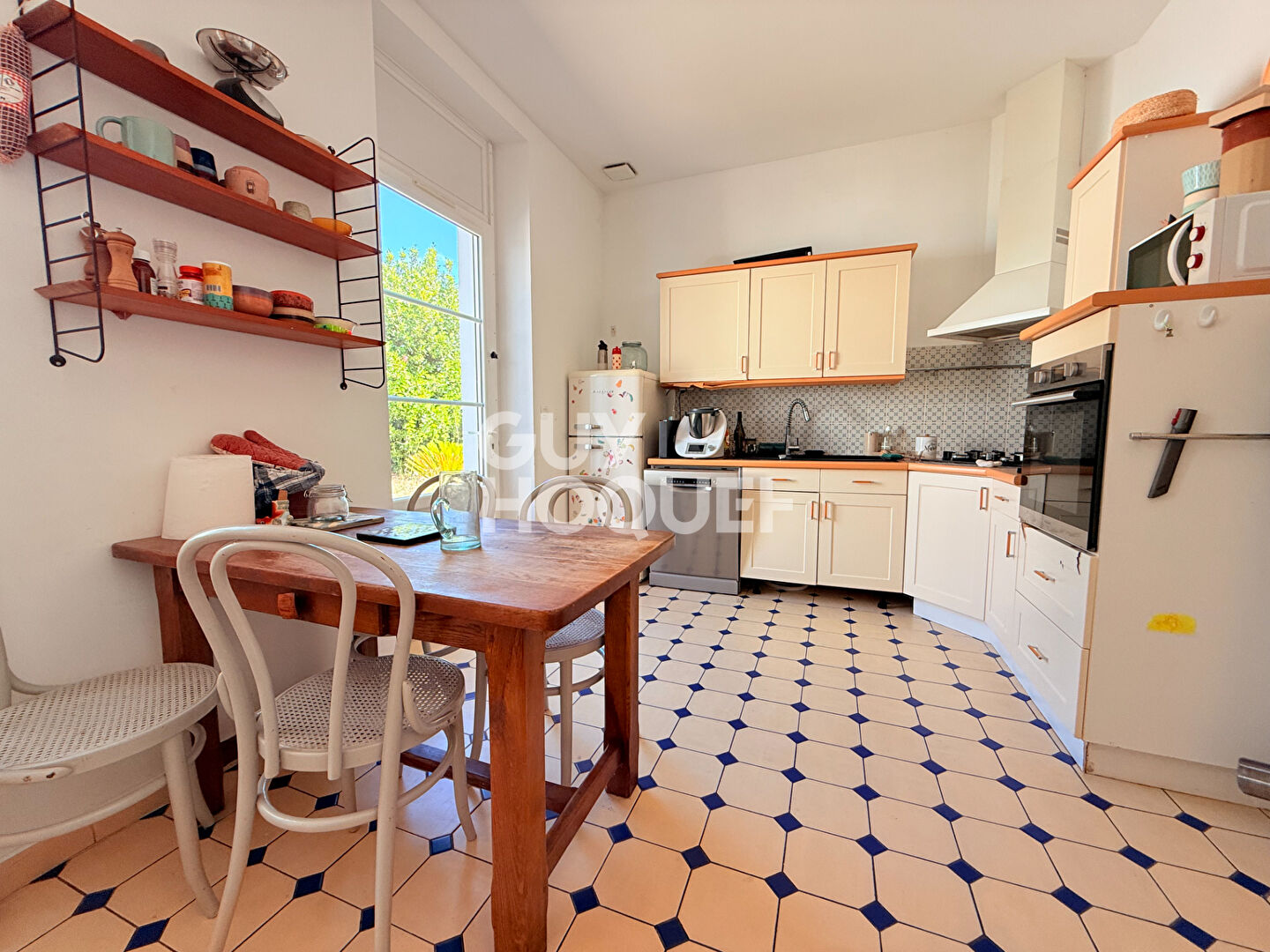 Maison à vendre à Lagord - 4 pièces, 3 chambres, très bon état