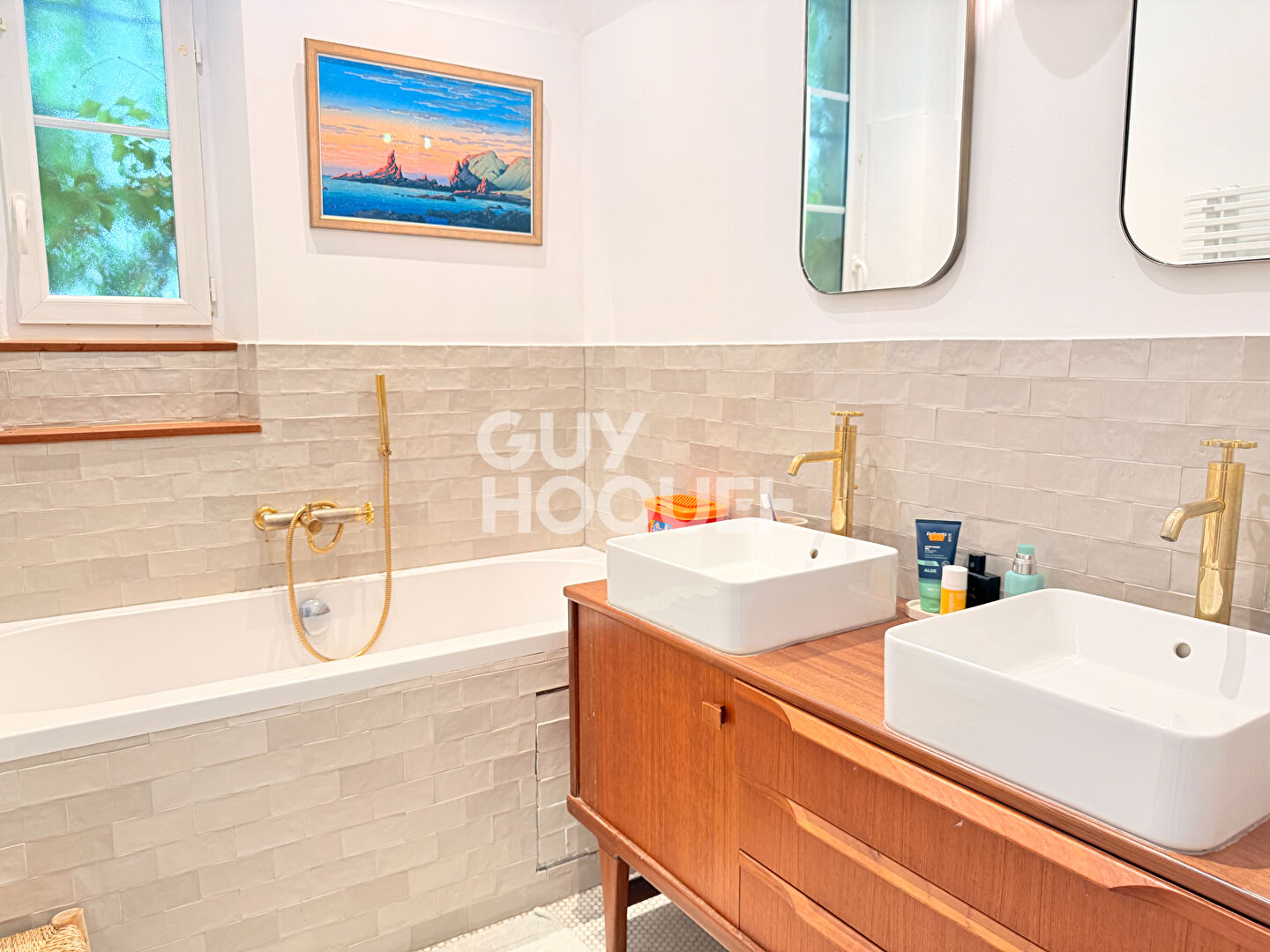 Maison à vendre à Lagord - 4 pièces, 3 chambres, très bon état