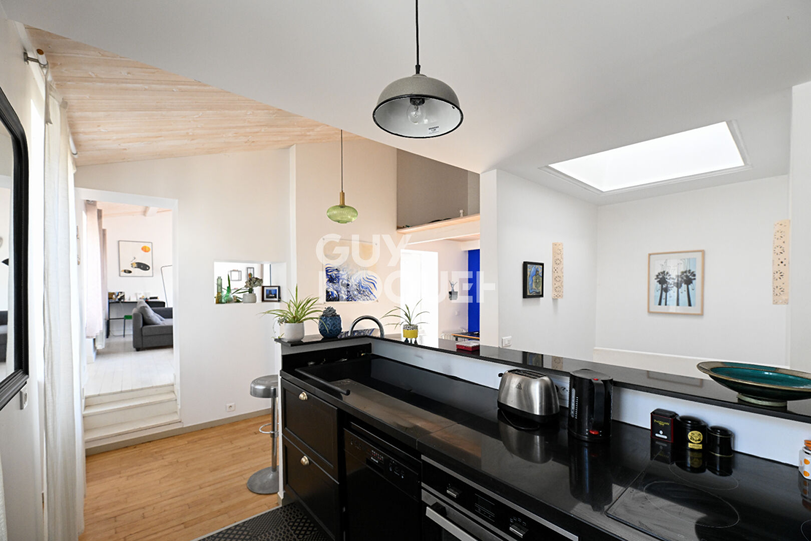 À VENDRE - Appartement Duplex avec Terrasse en Dernier Étage - Emplacement d'Exception Centre-Ville
