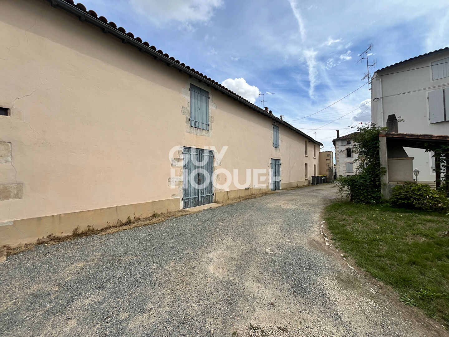 Ensemble Immobilier à Fort Potentiel - Mauzé-sur-le-Mignon (79)