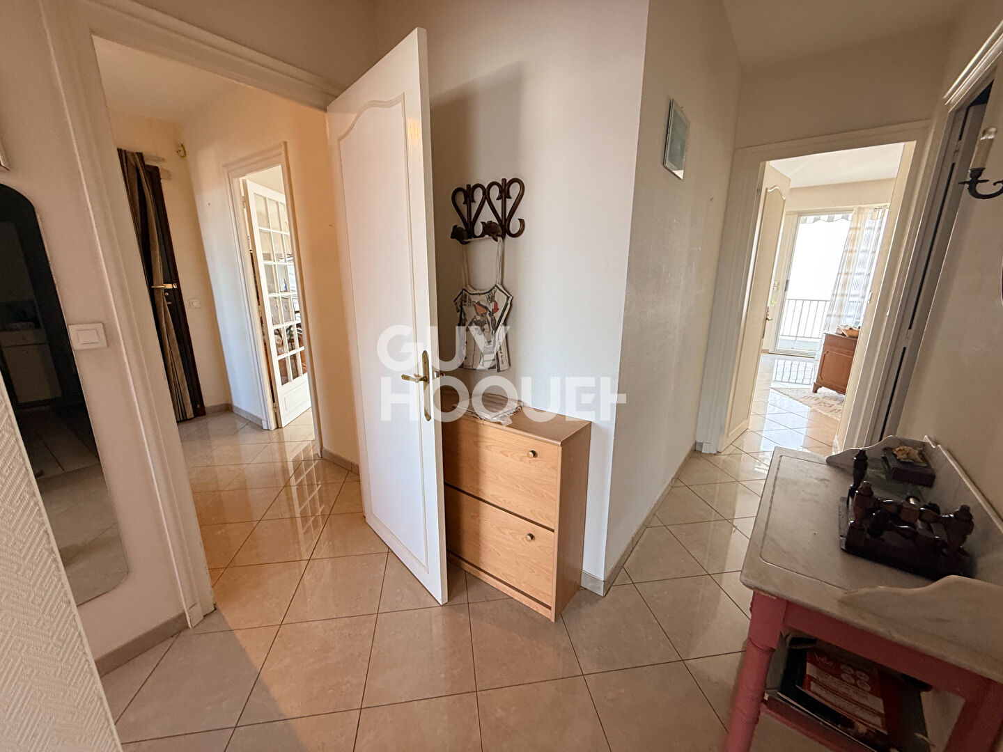 Appartement 4 pièces à vendre à La Rochelle - Vue dégagée, garage et caves