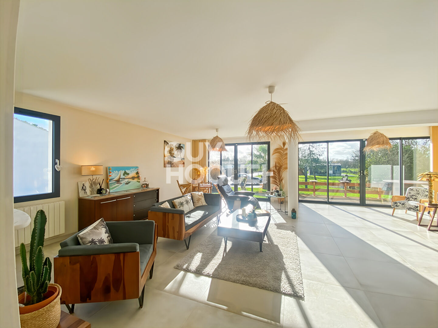 Maison Sainte Soulle 5 pièce(s) 133,34 m2  - Installez votre activité : Maison de plain-pied + Hangar + Terrain constructible 3 600 m²