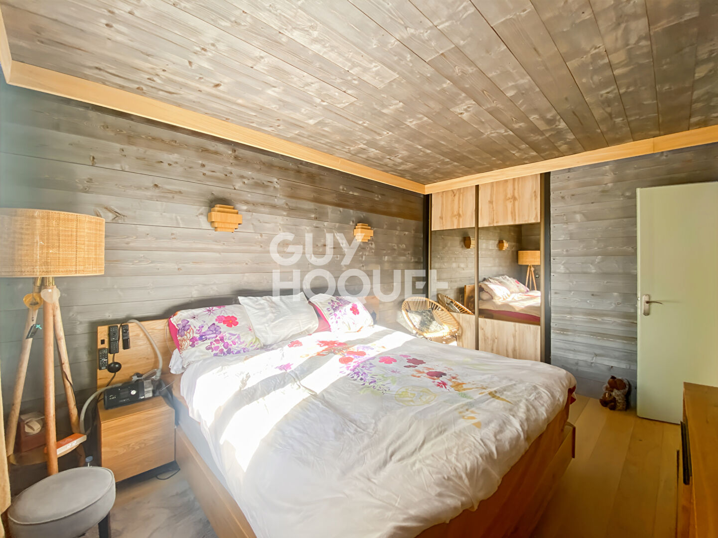 Maison Sainte Soulle 5 pièce(s) 133,34 m2  - Installez votre activité : Maison de plain-pied + Hangar + Terrain constructible 3 600 m²