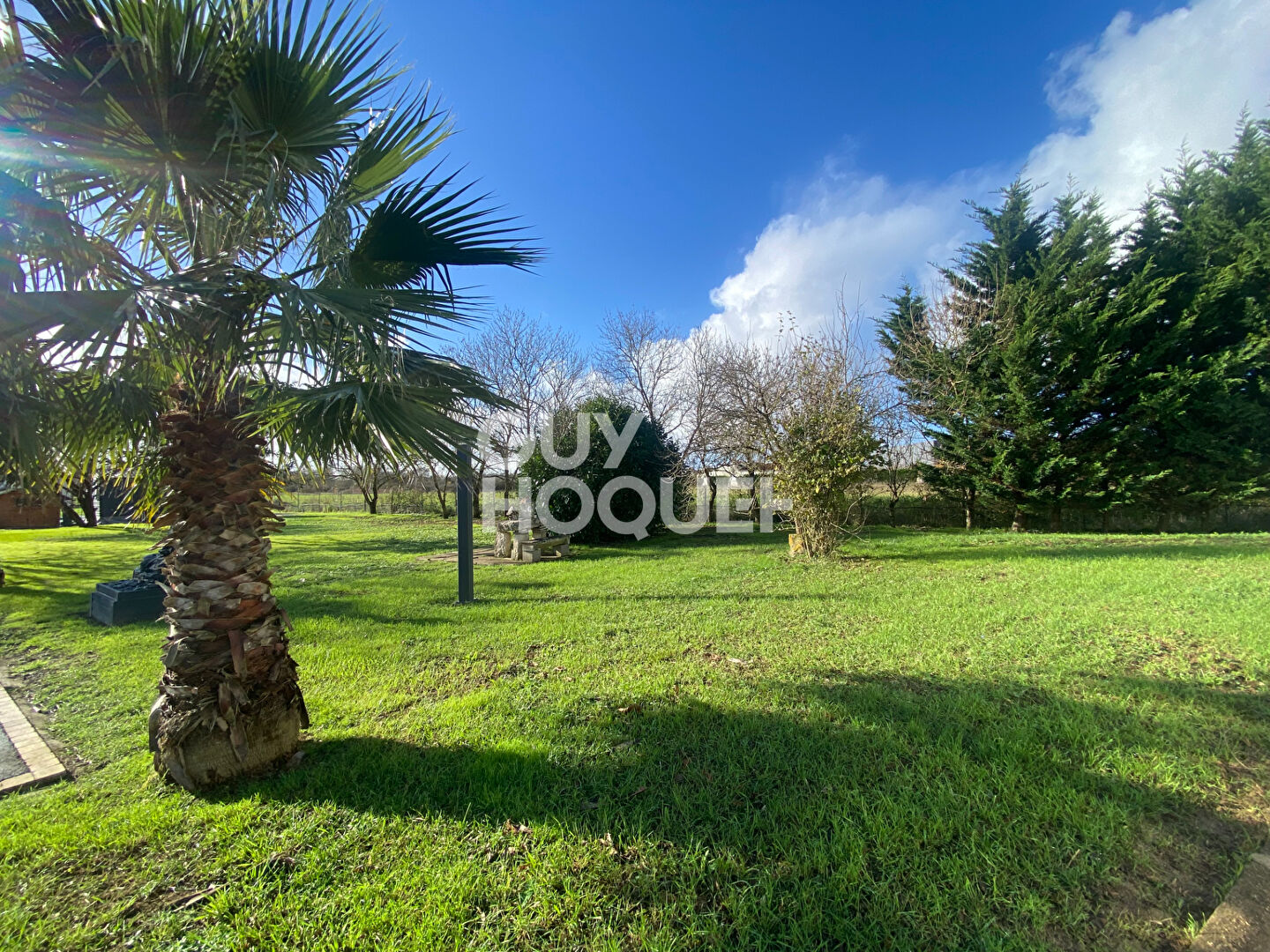 Maison Sainte Soulle 5 pièce(s) 133,34 m2  - Installez votre activité : Maison de plain-pied + Hangar + Terrain constructible 3 600 m²