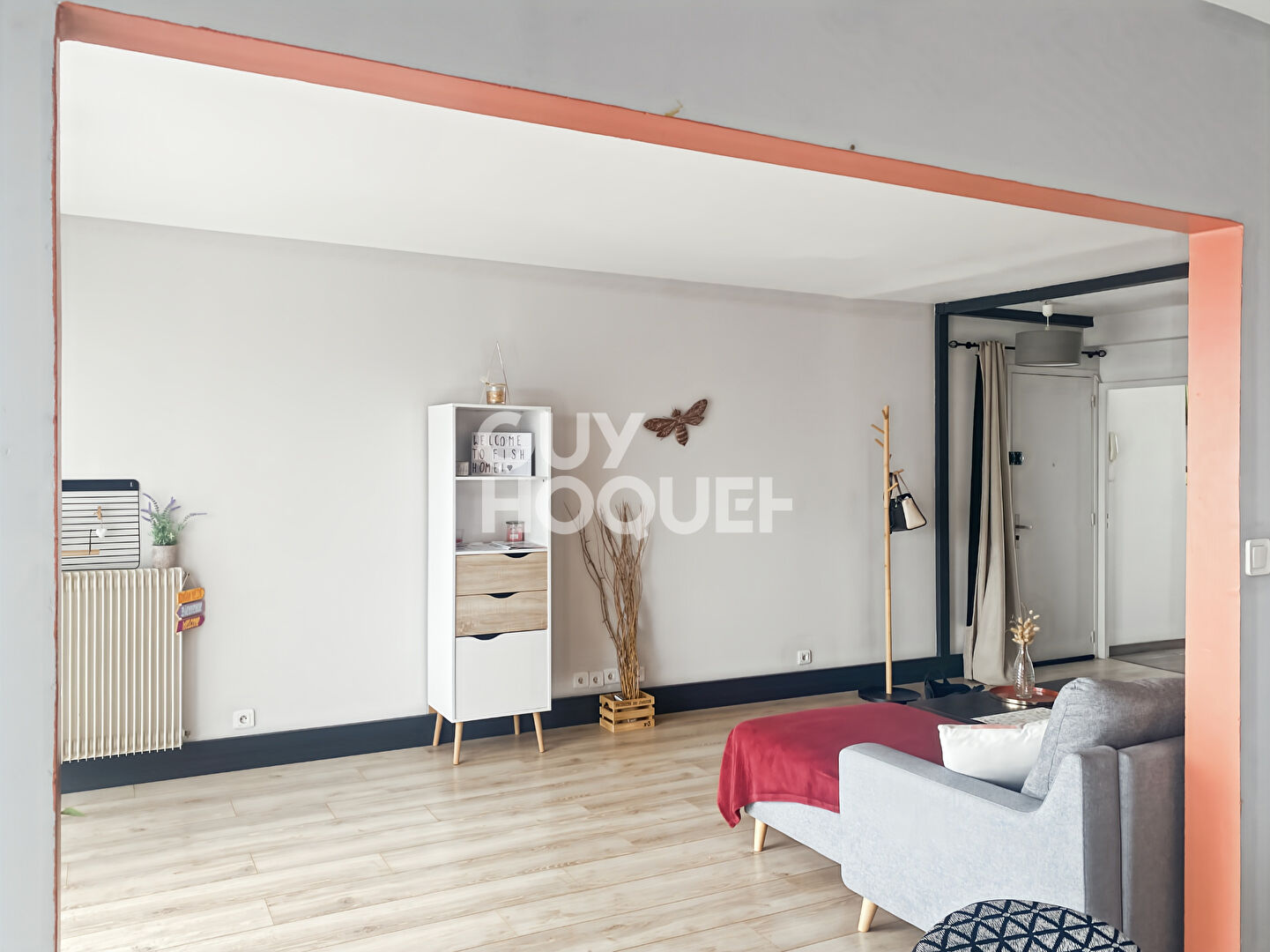 À vendre : Appartement 3 pièces à La Rochelle, place de parking, balcon couvert.