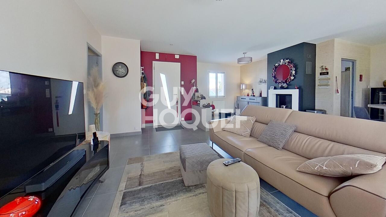 VILLEDOUX : maison 6 pièces  (146 m²) en vente