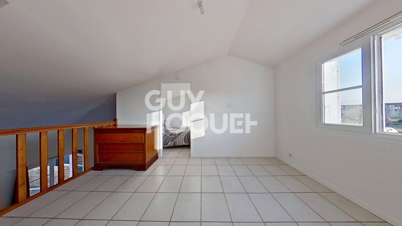 Maison récente 3 pièces à vendre à Courçon - 100 000 