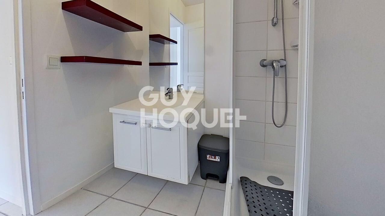 Maison récente 3 pièces à vendre à Courçon - 100 000 