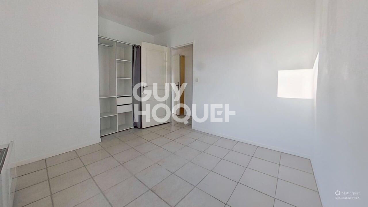 Maison récente 3 pièces à vendre à Courçon - 100 000 