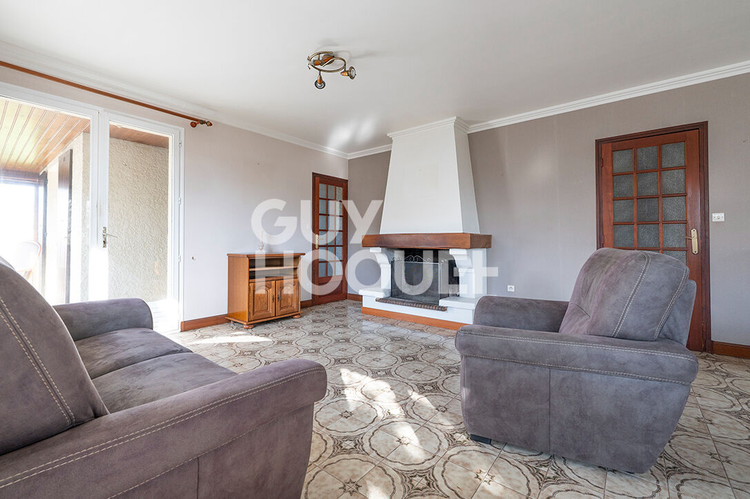 Maison avec grand terrain constructible à 600 m de la plage de Châtelaillon-Plage.