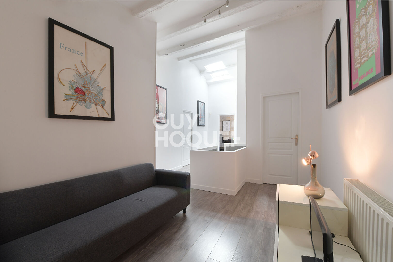 Maison de charme à Esnandes - 7 pièces, grand terrain, piscine et authenticité