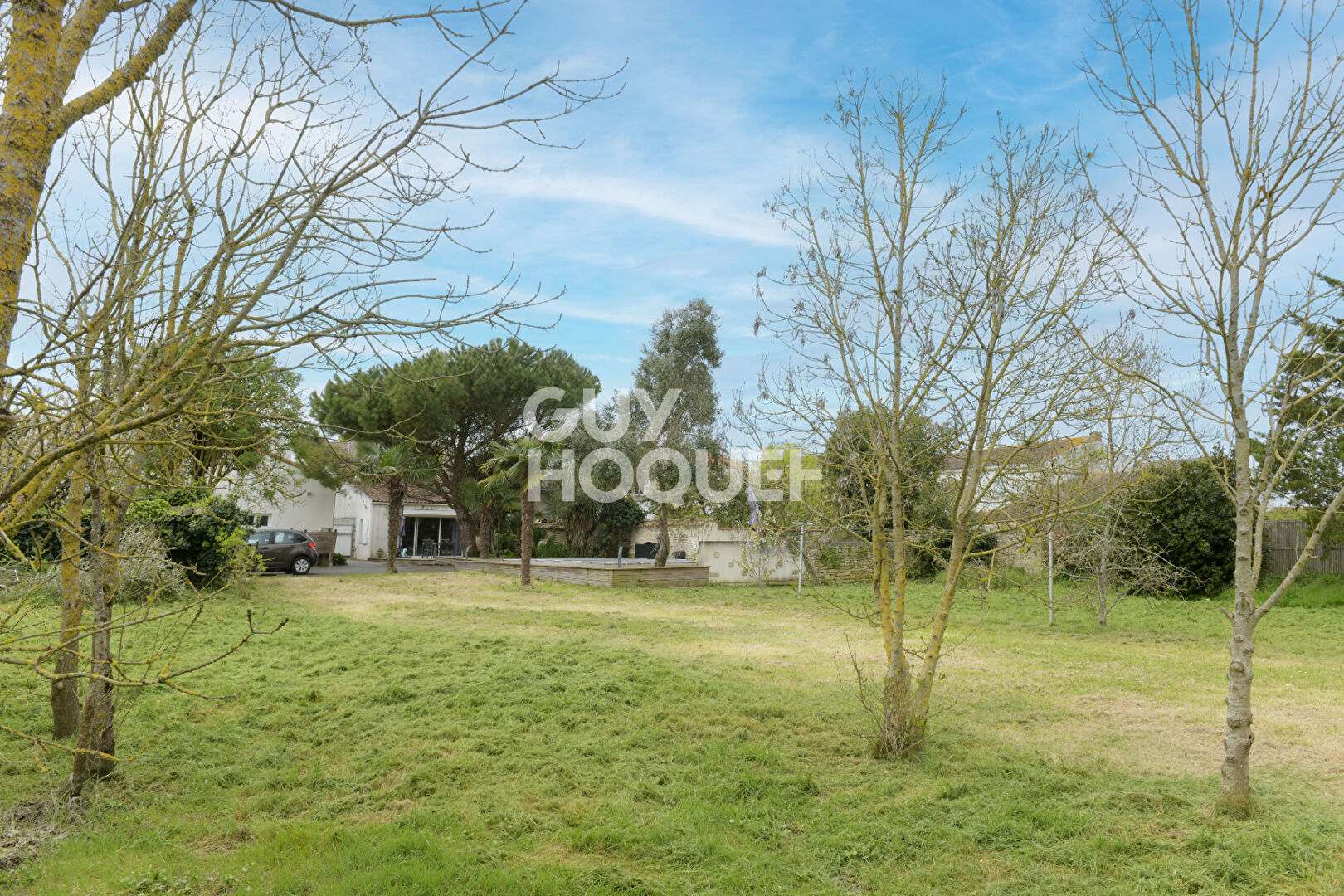 Maison de charme à Esnandes - 7 pièces, grand terrain, piscine et authenticité