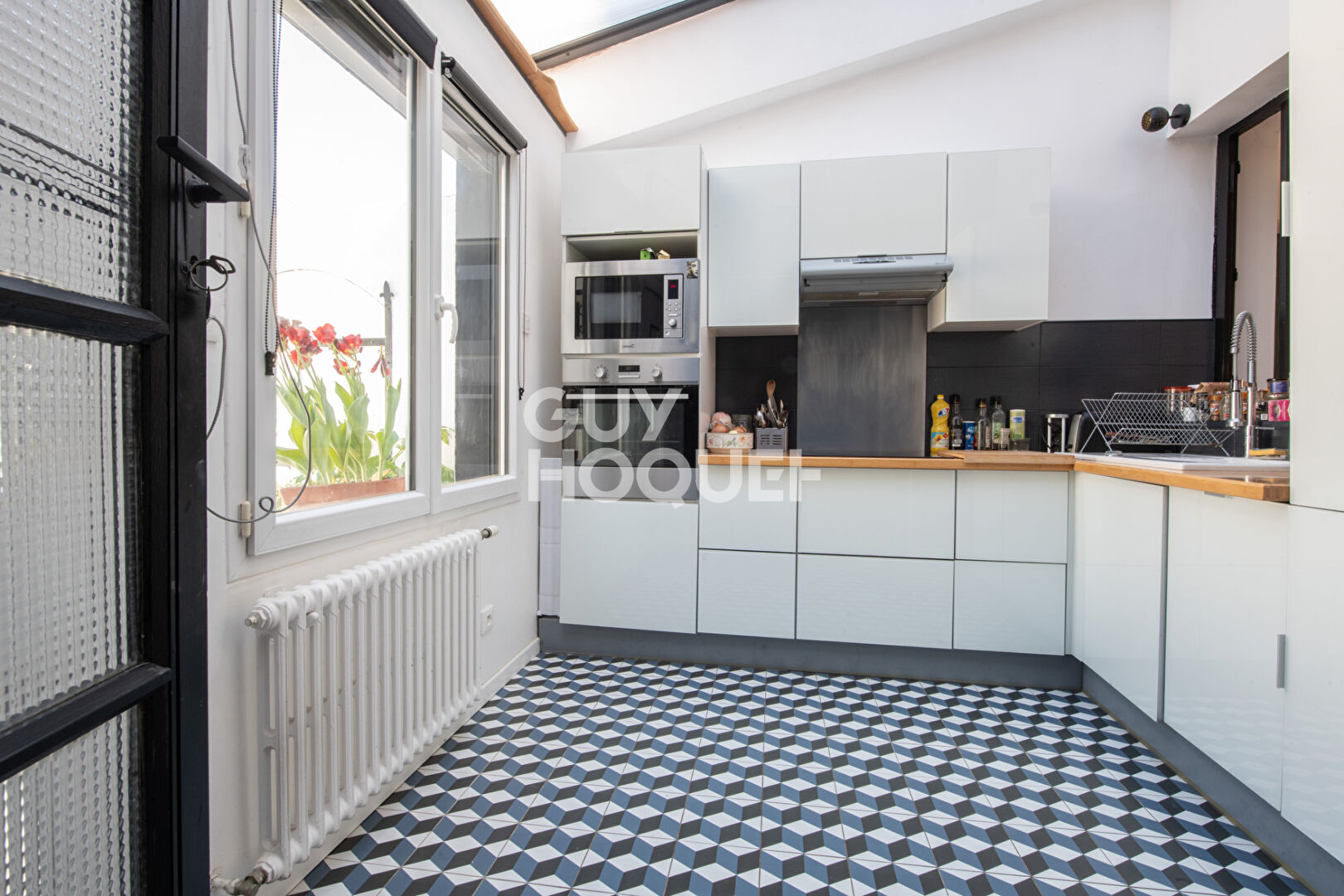 Maison à Vendre avec aperçu sur Mer à La Rochelle - Réf 8488