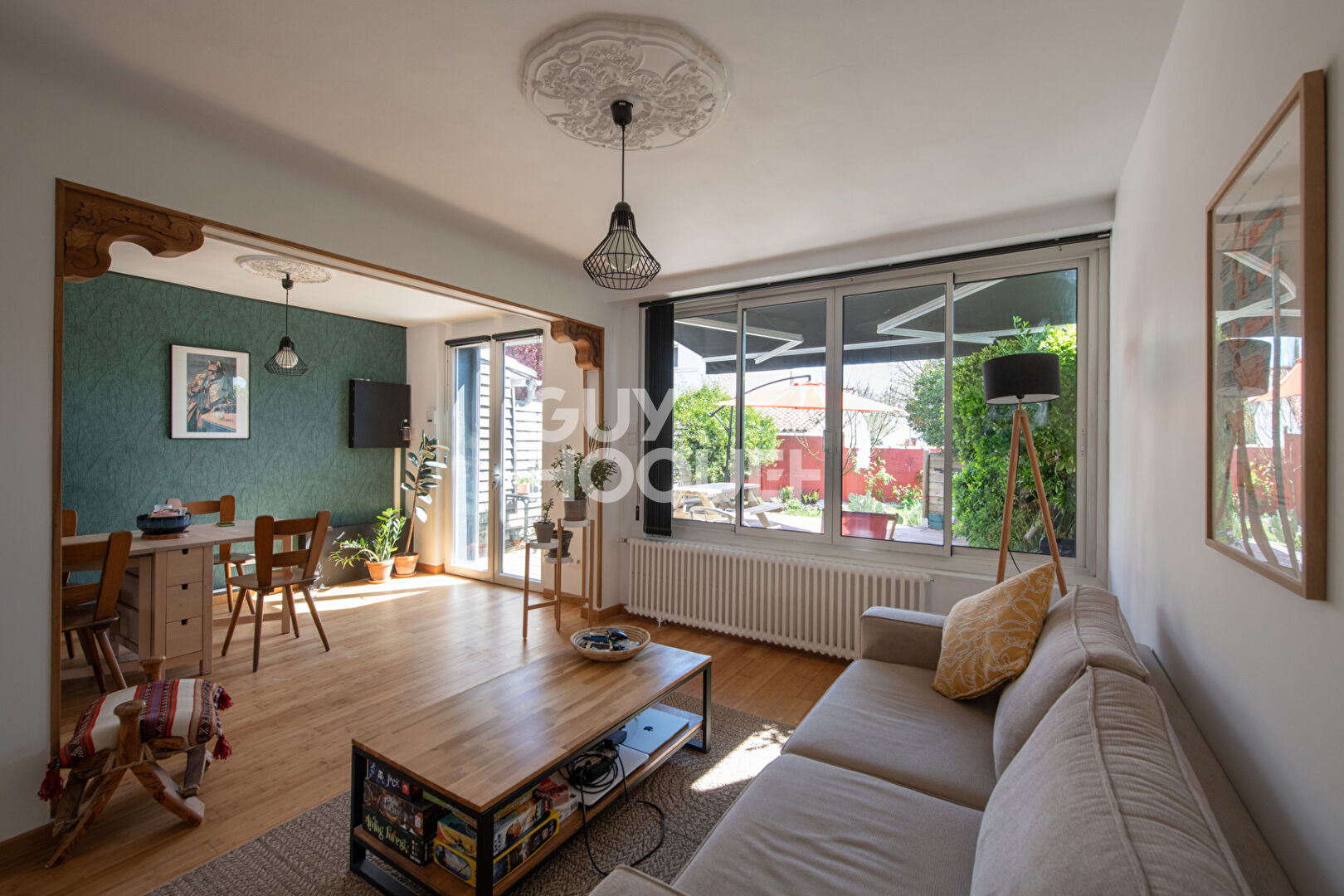 Maison à Vendre avec aperçu sur Mer à La Rochelle - Réf 8488