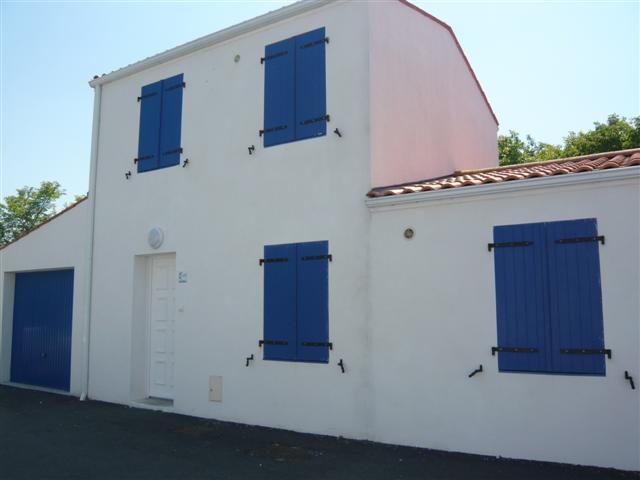 PROCHE LE CHÂTEAU D'OLERON