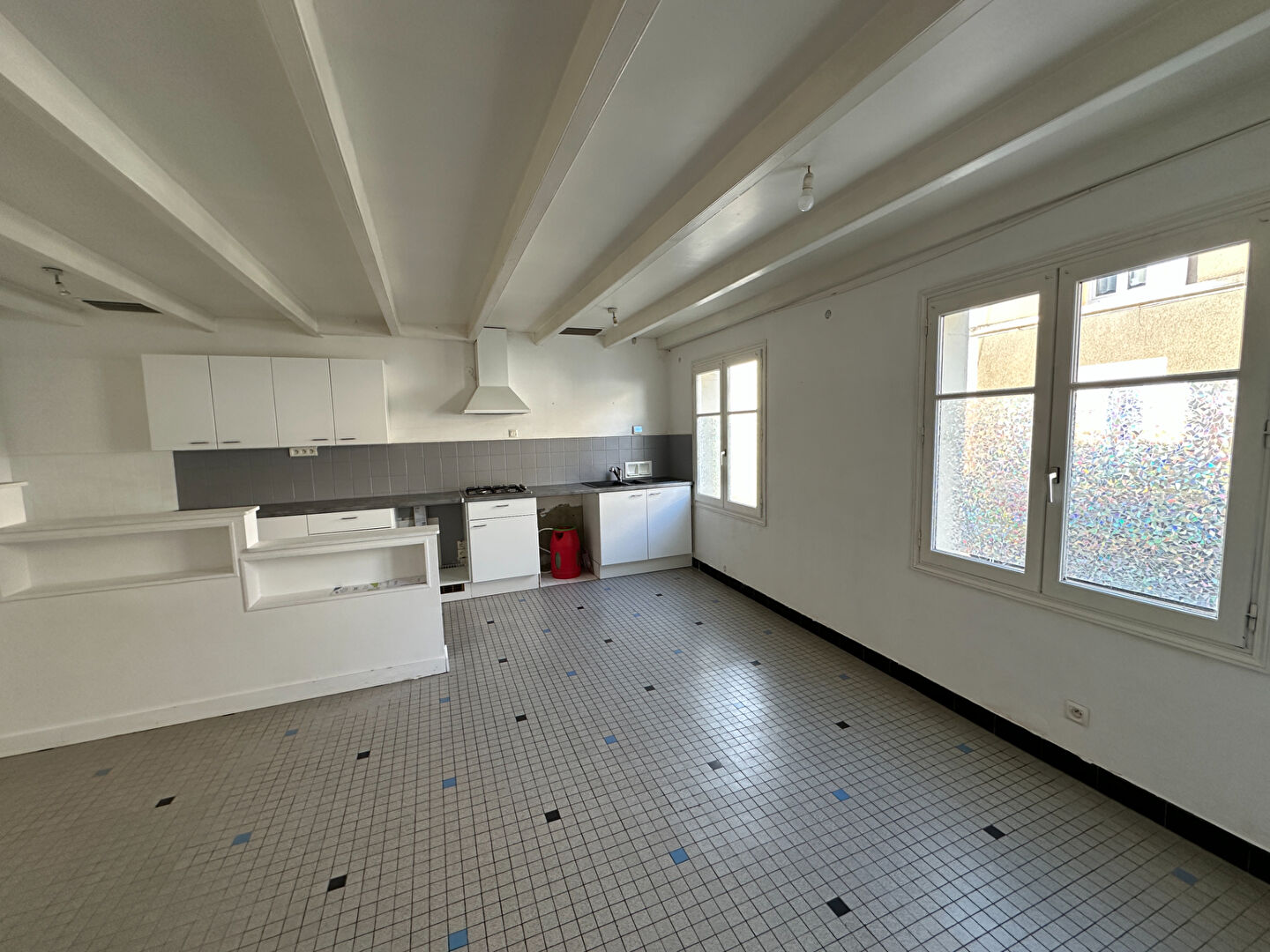 Maison  4 pièce(s) 100m2