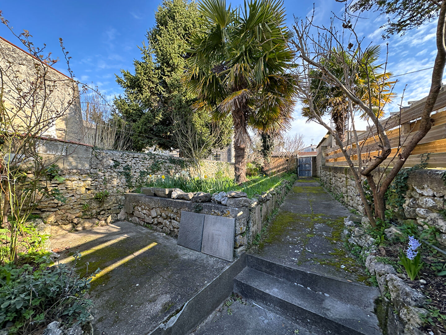 Maison  4 pièce(s) 100m2