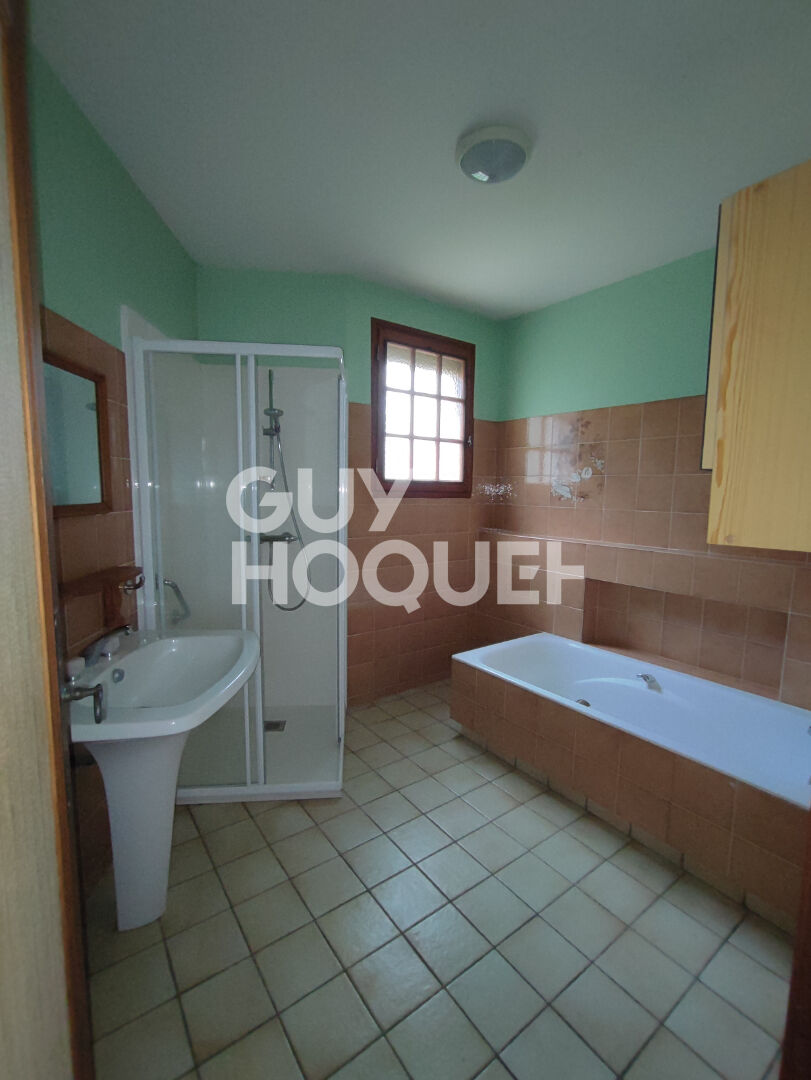 Maison  5 pièce(s) 133.69 m2