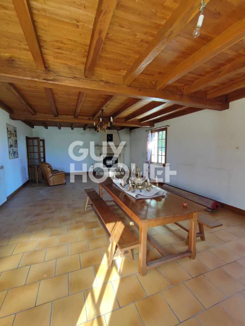 Maison  5 pièce(s) 133.69 m2